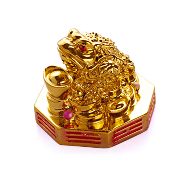 Фигура фен шуй "Жаба" с золотым слитком можно купить в интернет-магазине фэн-шуй "Мой Талисман"