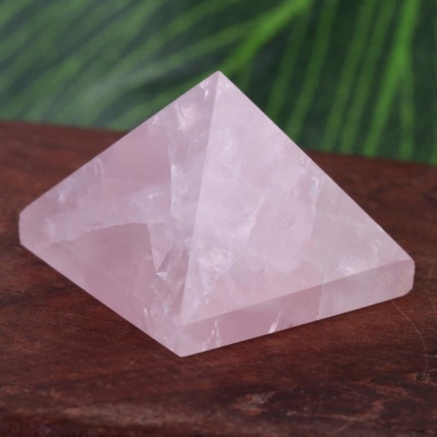 Пирамида (розовый кварц) НК