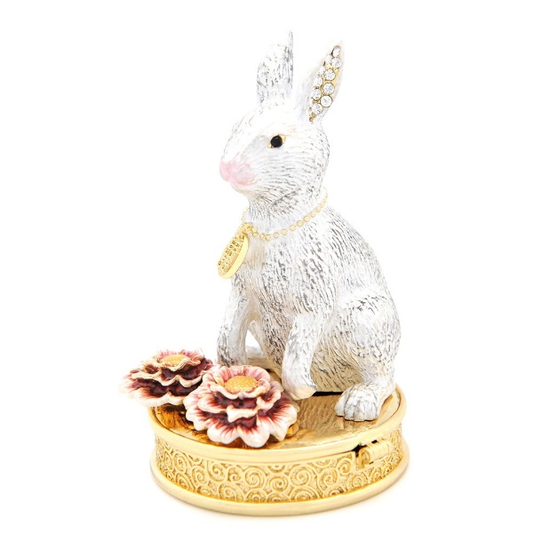 Кролик - шкатулка цветок персика из коллекции Лиллиан Ту можно купить в интернет-магазине фэн-шуй "Мой Талисман"