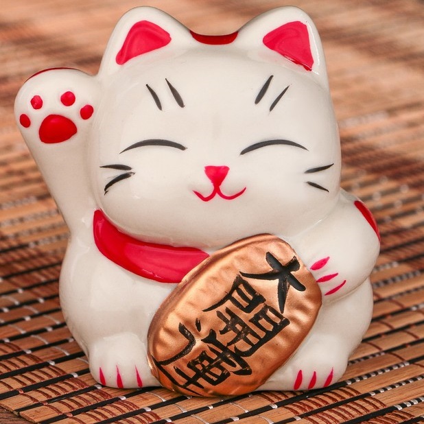 Кот монэки-нэко (керамика) можно купить в интернет-магазине фэн-шуй "Мой Талисман"