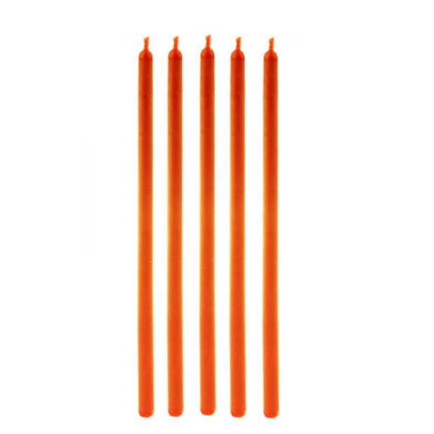 Оранжевая свеча, которую можно купить в интернет-магазине фэн-шуй "Мой Талисман"
