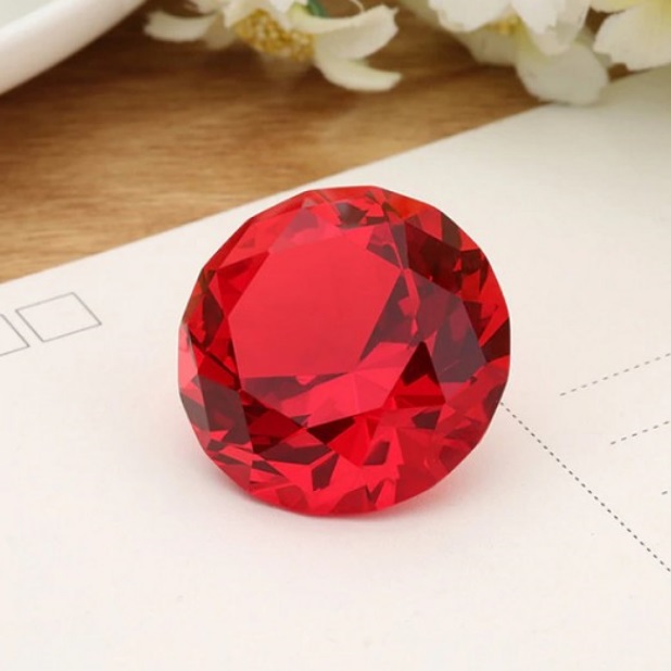 Кристалл красный (20 мм) № 225 можно купить в интернет-магазине фэн-шуй "Мой Талисман"
